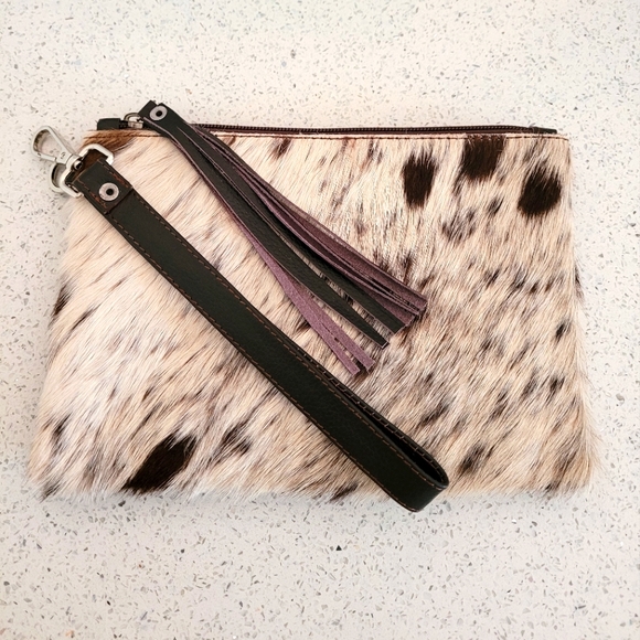 Handbags - NWOT Leather and cow hide large wristlet!